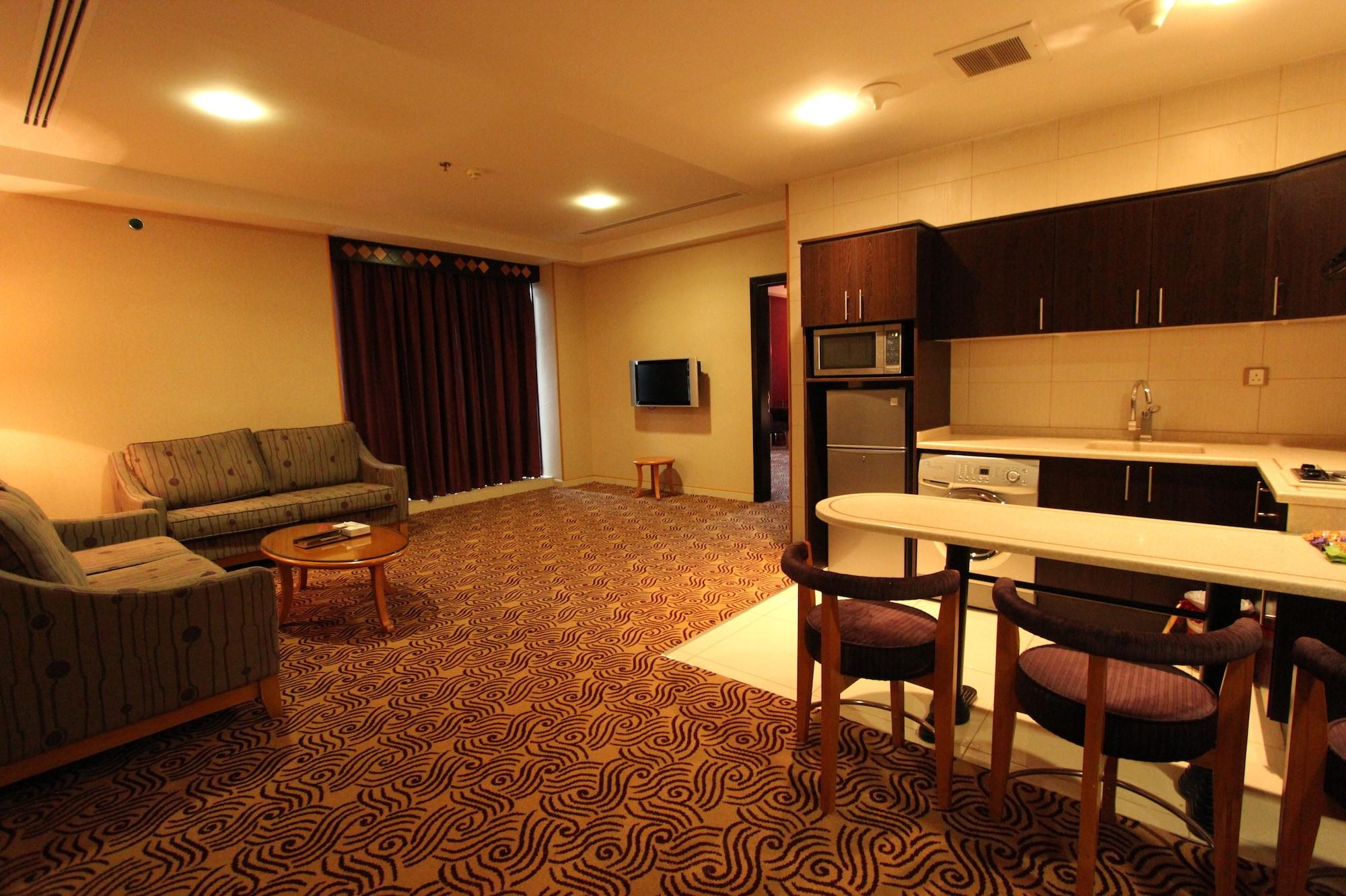 Awaliv International Hotel Ет-Таїф Екстер'єр фото A suite at the hotel