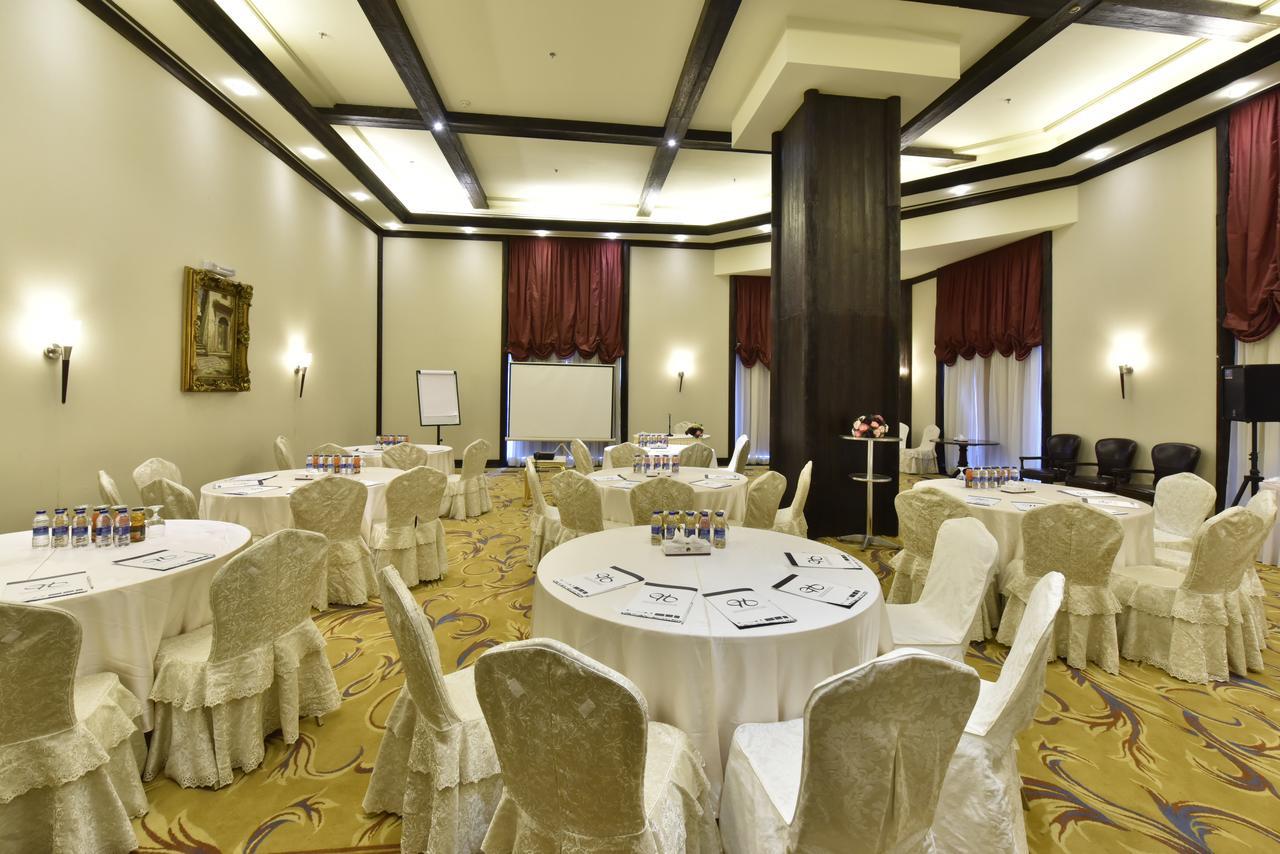 Awaliv International Hotel Ет-Таїф Екстер'єр фото Meeting room